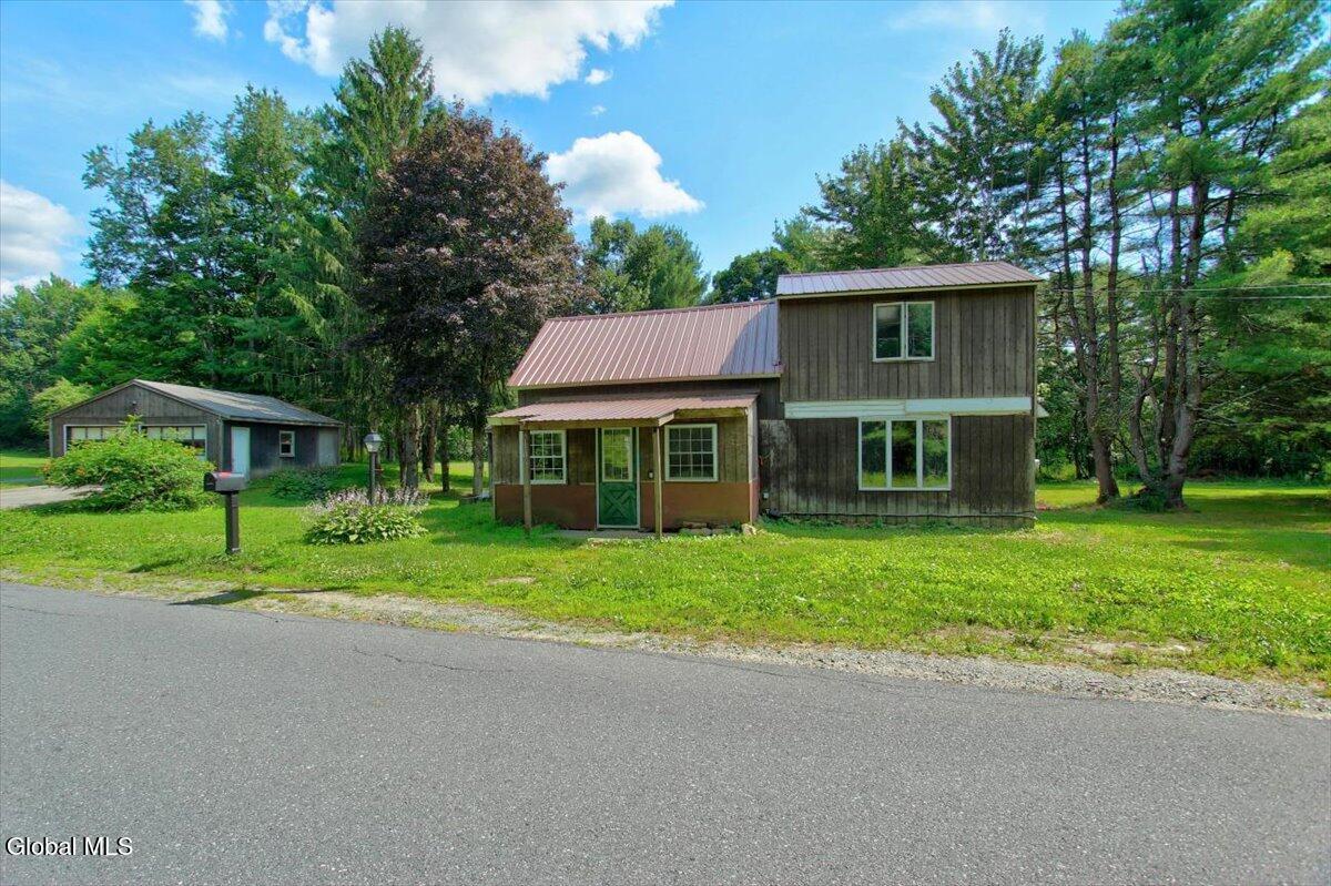 1106 Whiteside Road Galway NY 12074