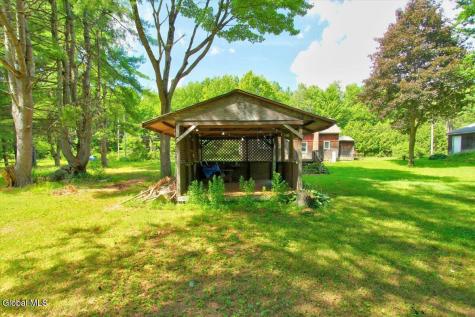 1106 Whiteside Road Galway NY 12074