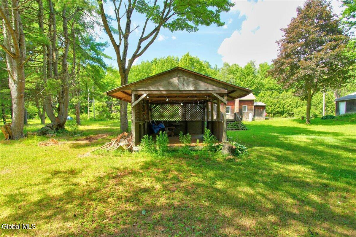1106 Whiteside Road Galway NY 12074