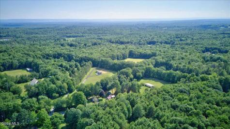 1106 Whiteside Road Galway NY 12074
