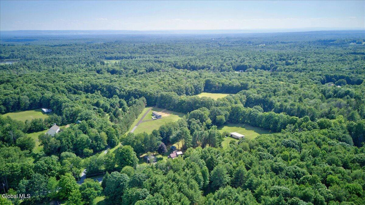 1106 Whiteside Road Galway NY 12074