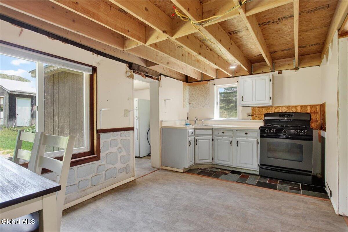 1106 Whiteside Road Galway NY 12074