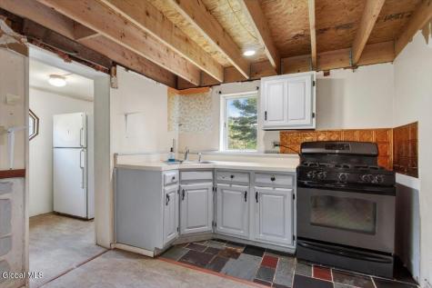 1106 Whiteside Road Galway NY 12074