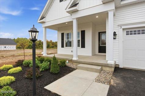 3 Clover Leaf Drive Halfmoon NY 12065