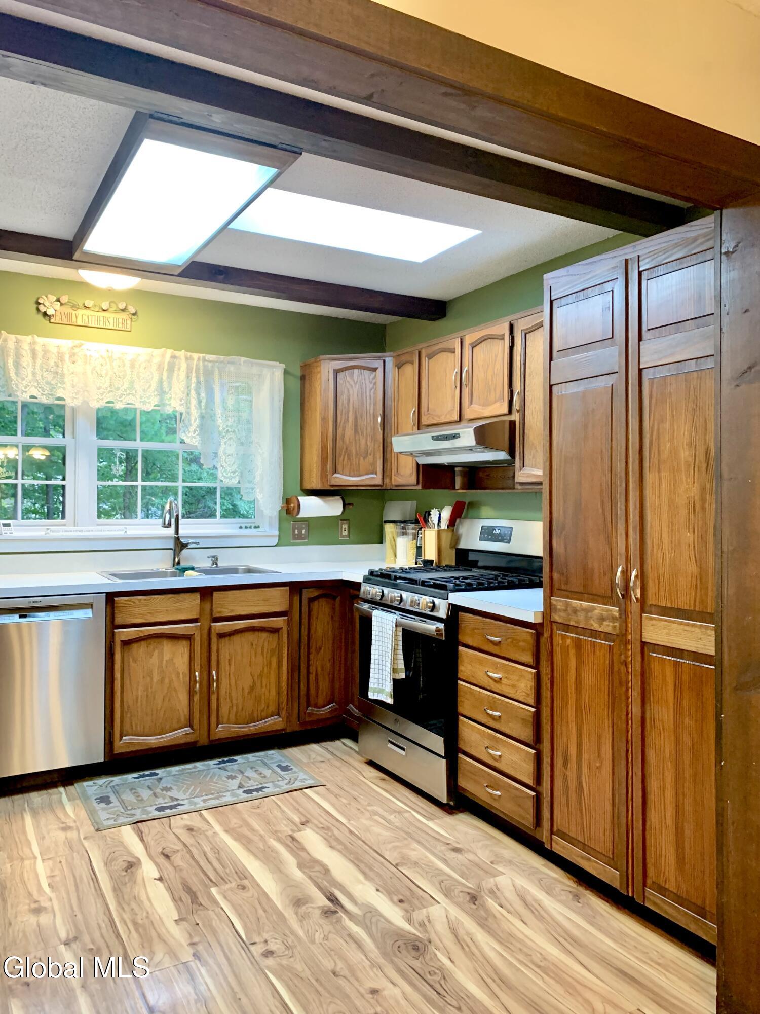 10 Helen Drive Queensbury NY 12804