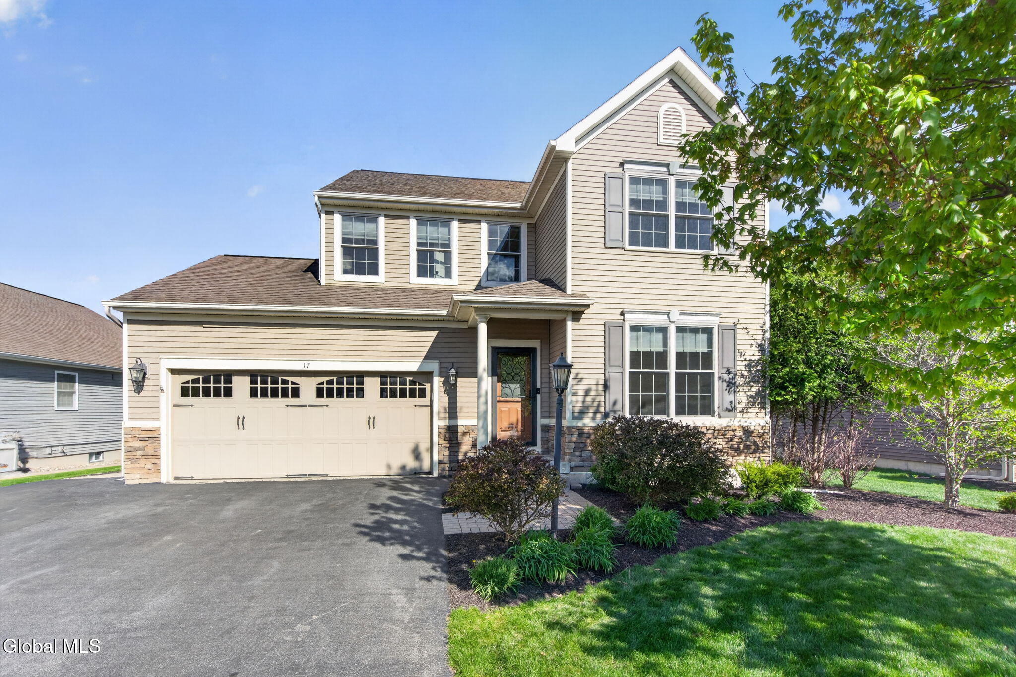 17 Mahogany Drive Watervliet NY 12189