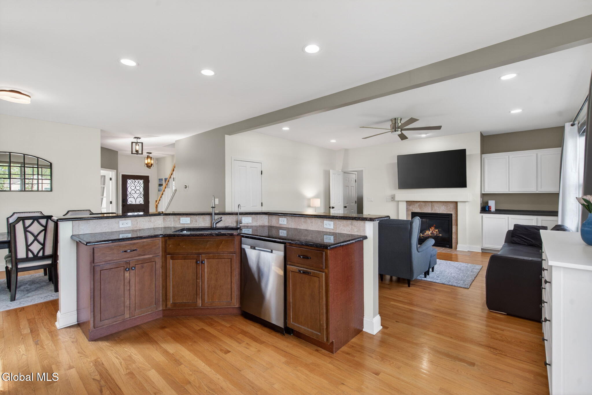 17 Mahogany Drive Watervliet NY 12189