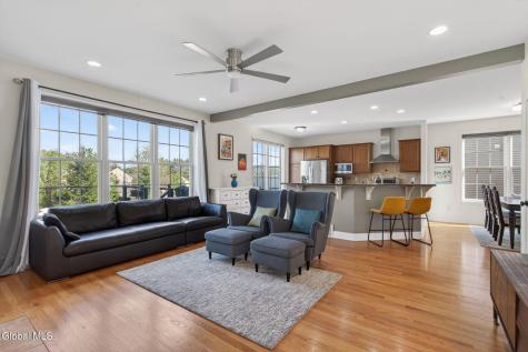17 Mahogany Drive Watervliet NY 12189