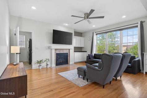 17 Mahogany Drive Watervliet NY 12189