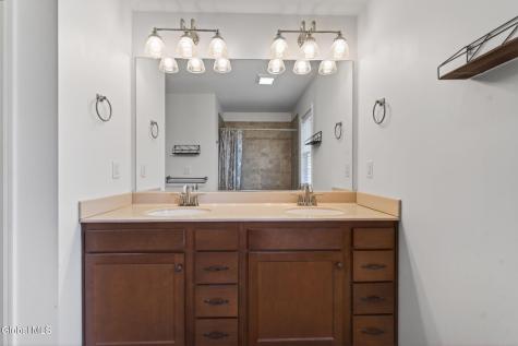 17 Mahogany Drive Watervliet NY 12189