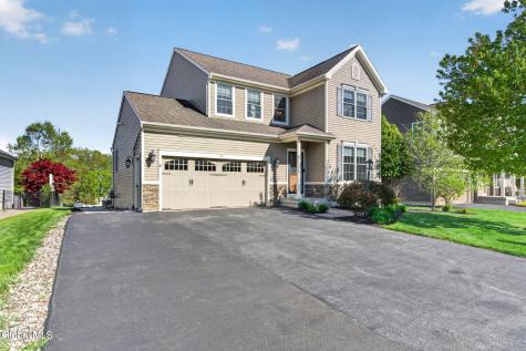 17 Mahogany Drive Watervliet NY 12189