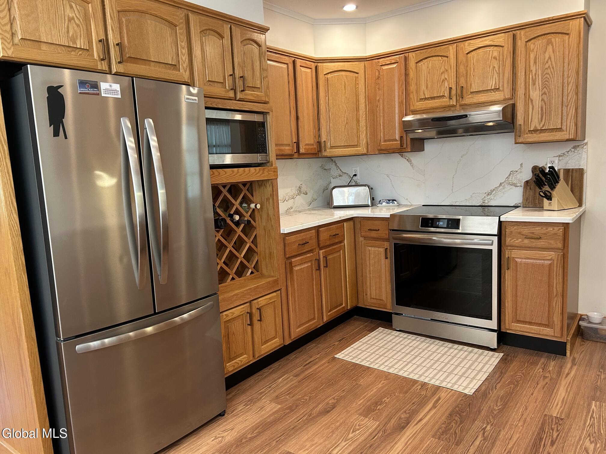 15 Birchwood Drive Halfmoon NY 12065