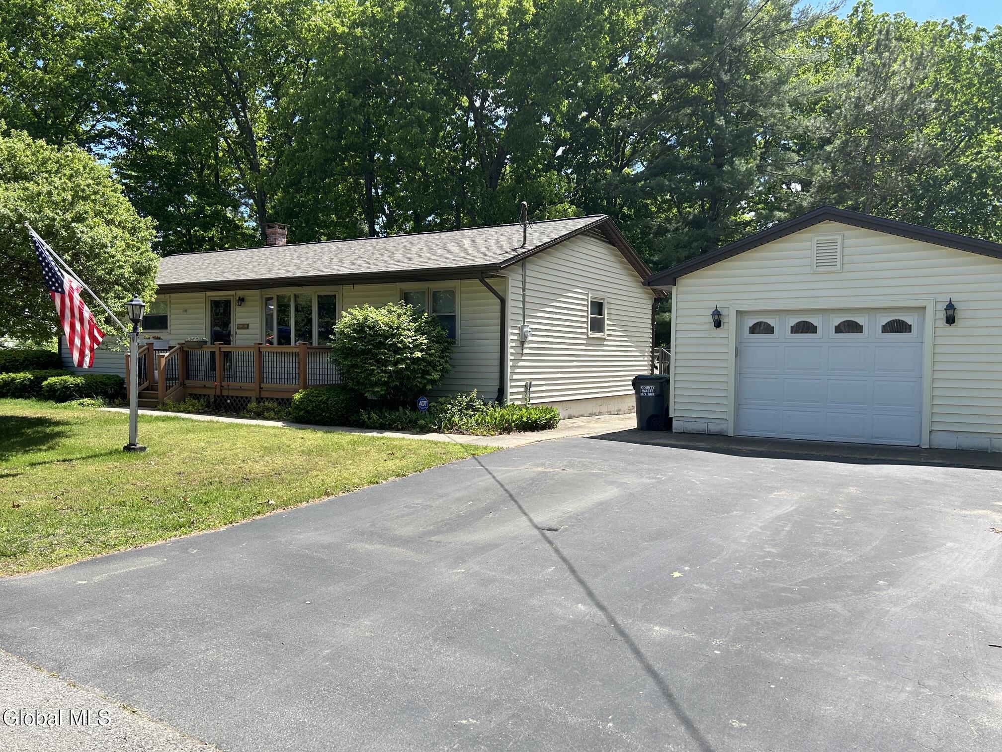 15 Birchwood Drive Halfmoon NY 12065