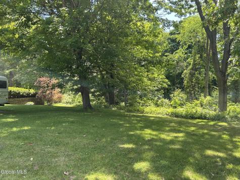 15 Birchwood Drive Halfmoon NY 12065