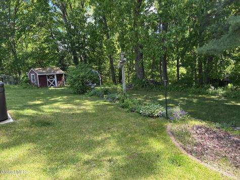 15 Birchwood Drive Halfmoon NY 12065