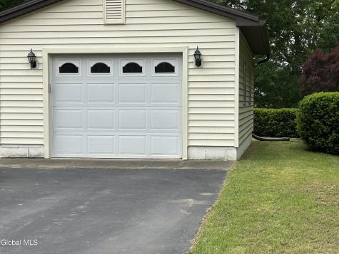 15 Birchwood Drive Halfmoon NY 12065