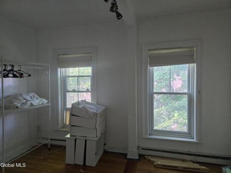 165 Chestnut Street Albany NY 12210