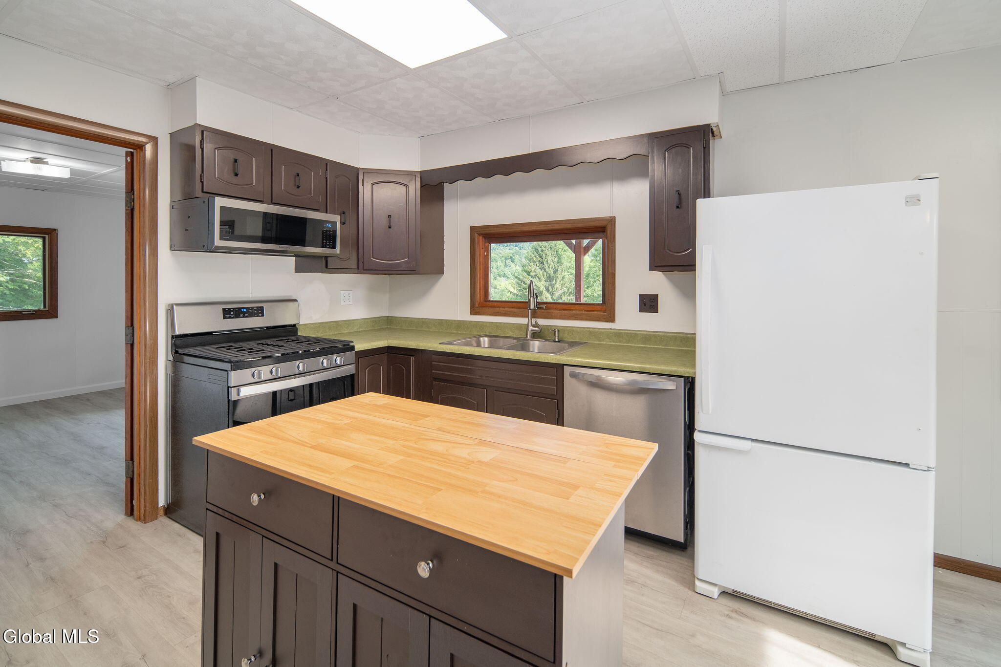 555 Barnerville Road Howes Cave NY 12092