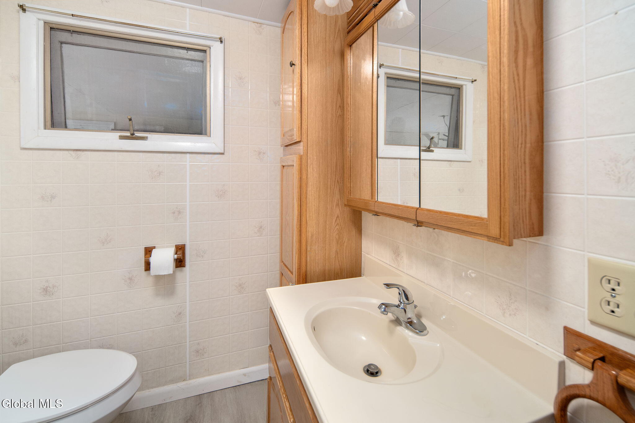 555 Barnerville Road Howes Cave NY 12092