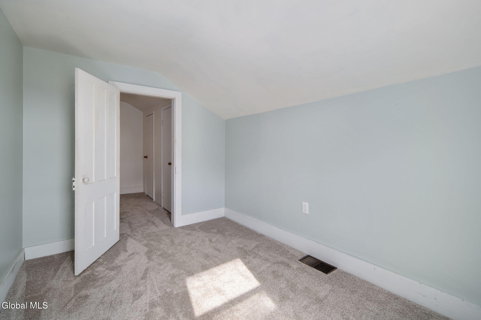 555 Barnerville Road Howes Cave NY 12092