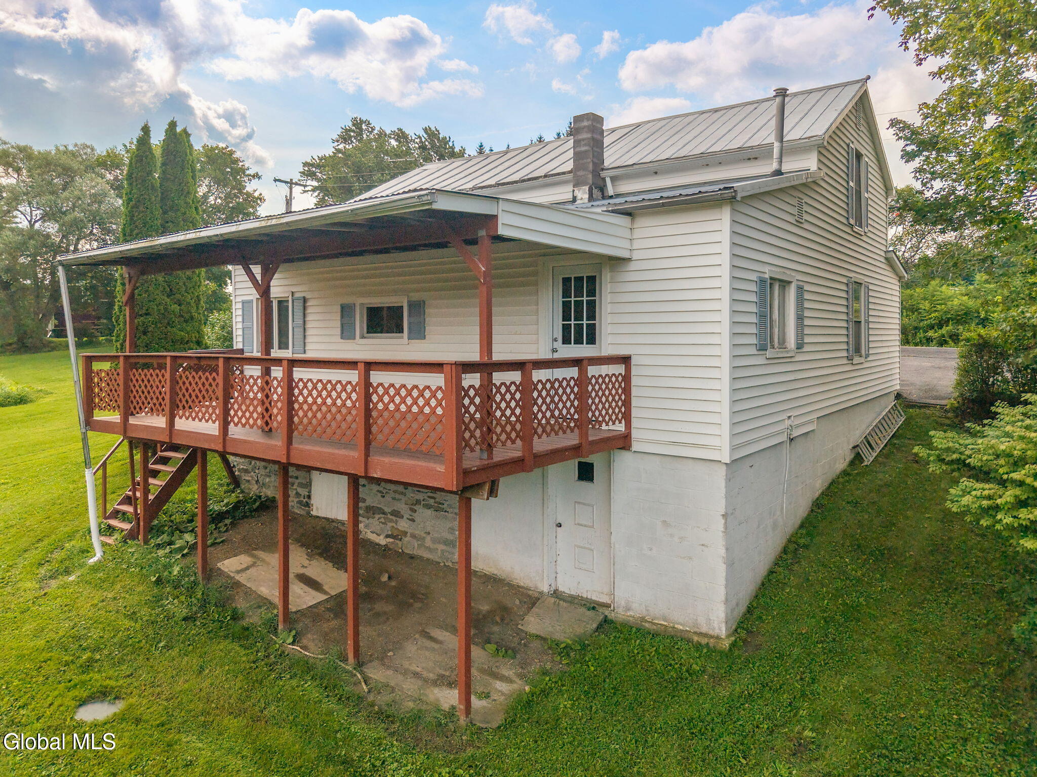 555 Barnerville Road Howes Cave NY 12092