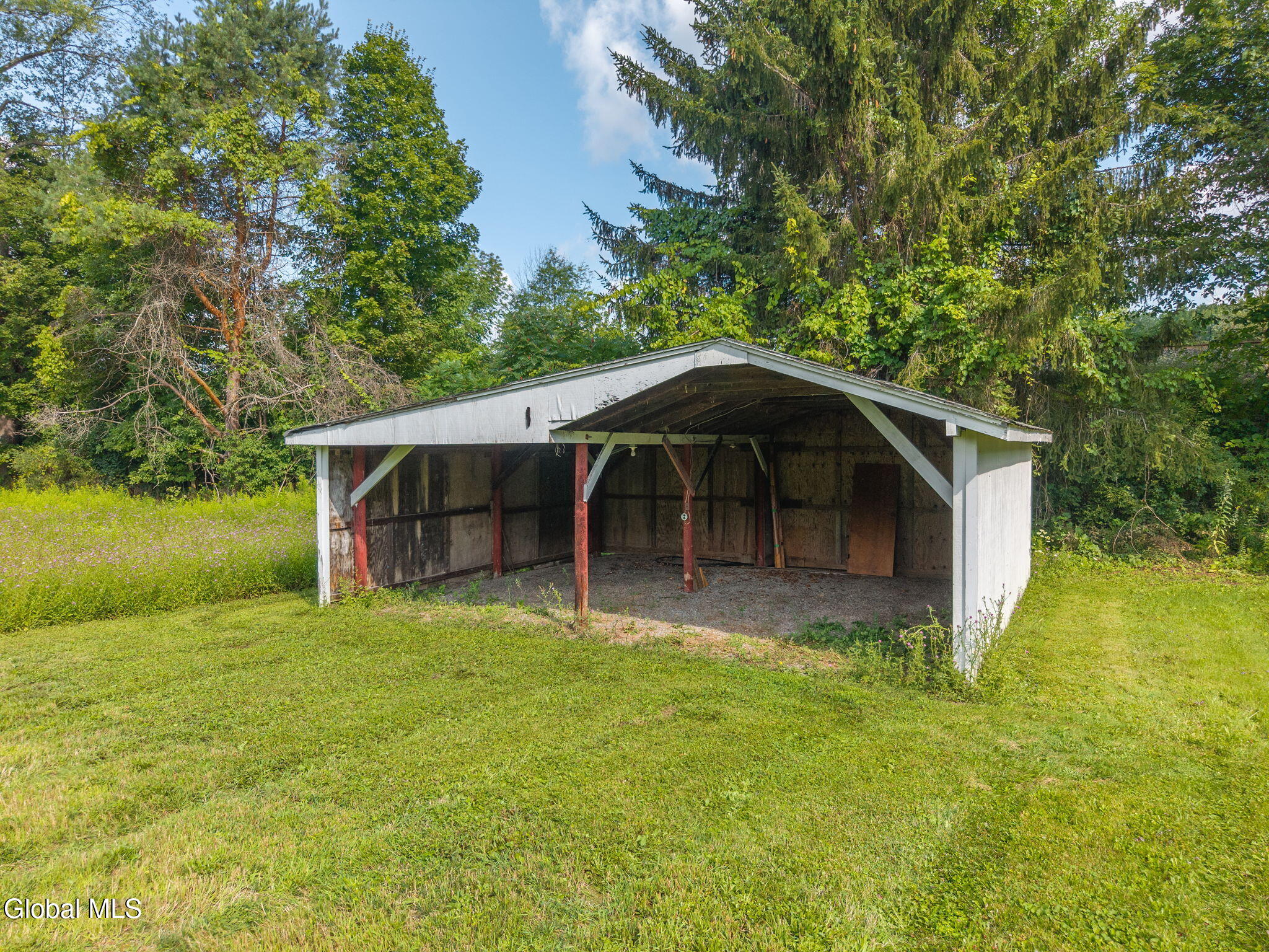 555 Barnerville Road Howes Cave NY 12092