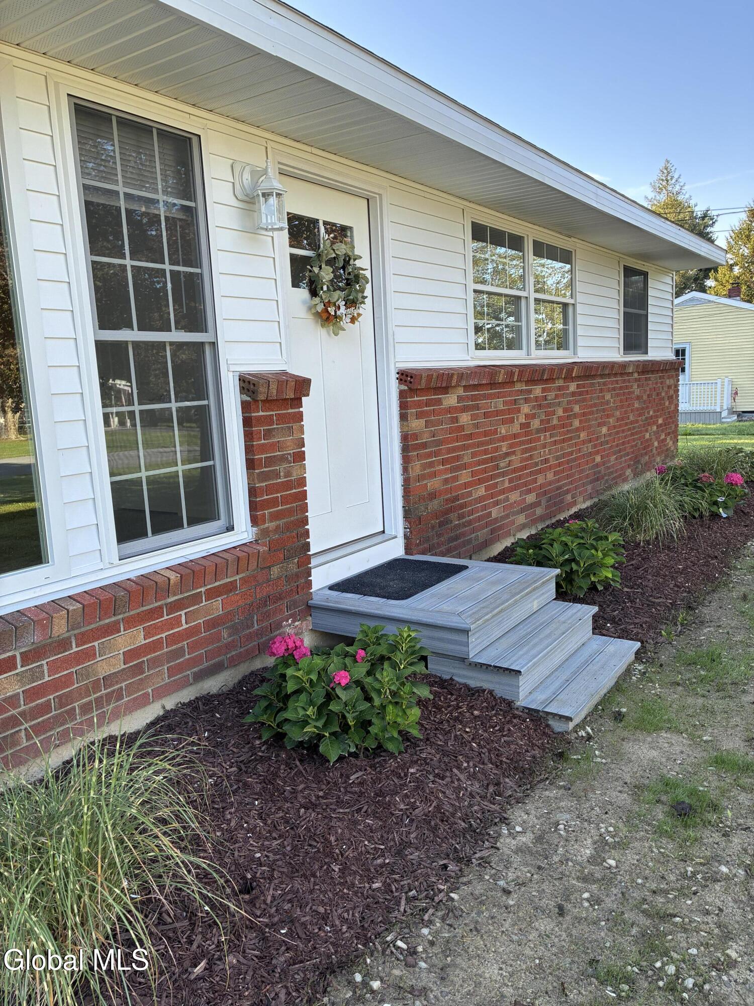 18 Walter Road Troy NY 12180