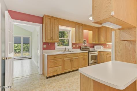 54 Willow Street Guilderland NY 12084