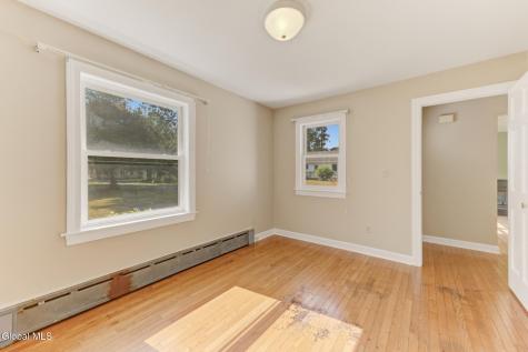54 Willow Street Guilderland NY 12084
