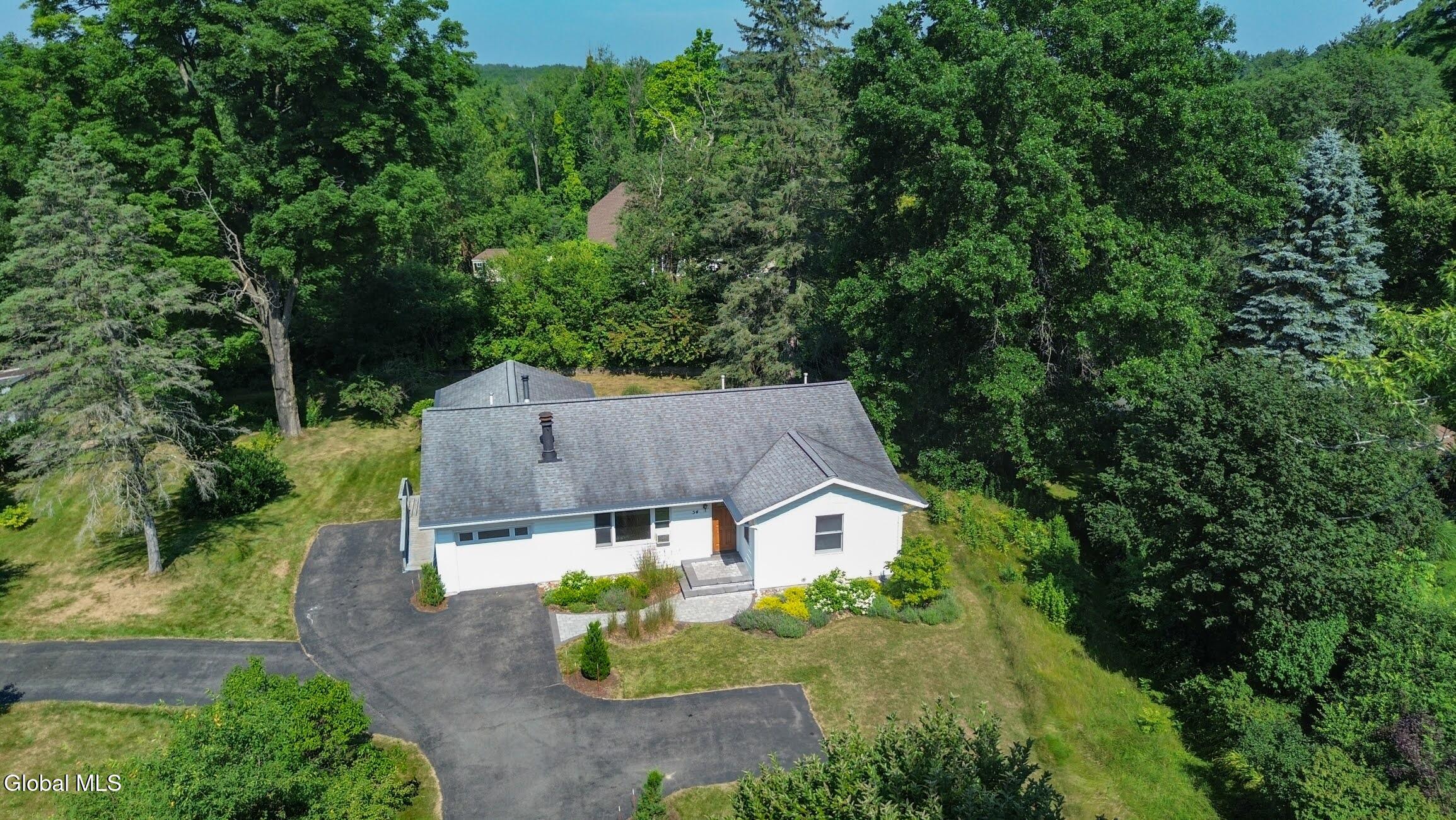 54 Willow Street Guilderland NY 12084