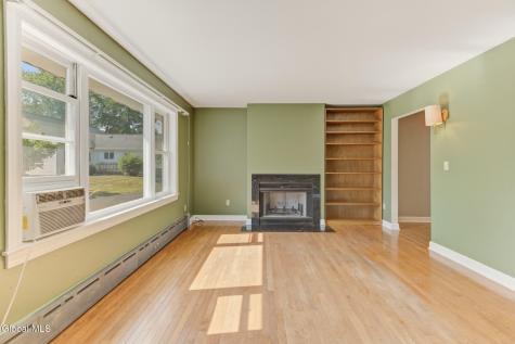 54 Willow Street Guilderland NY 12084