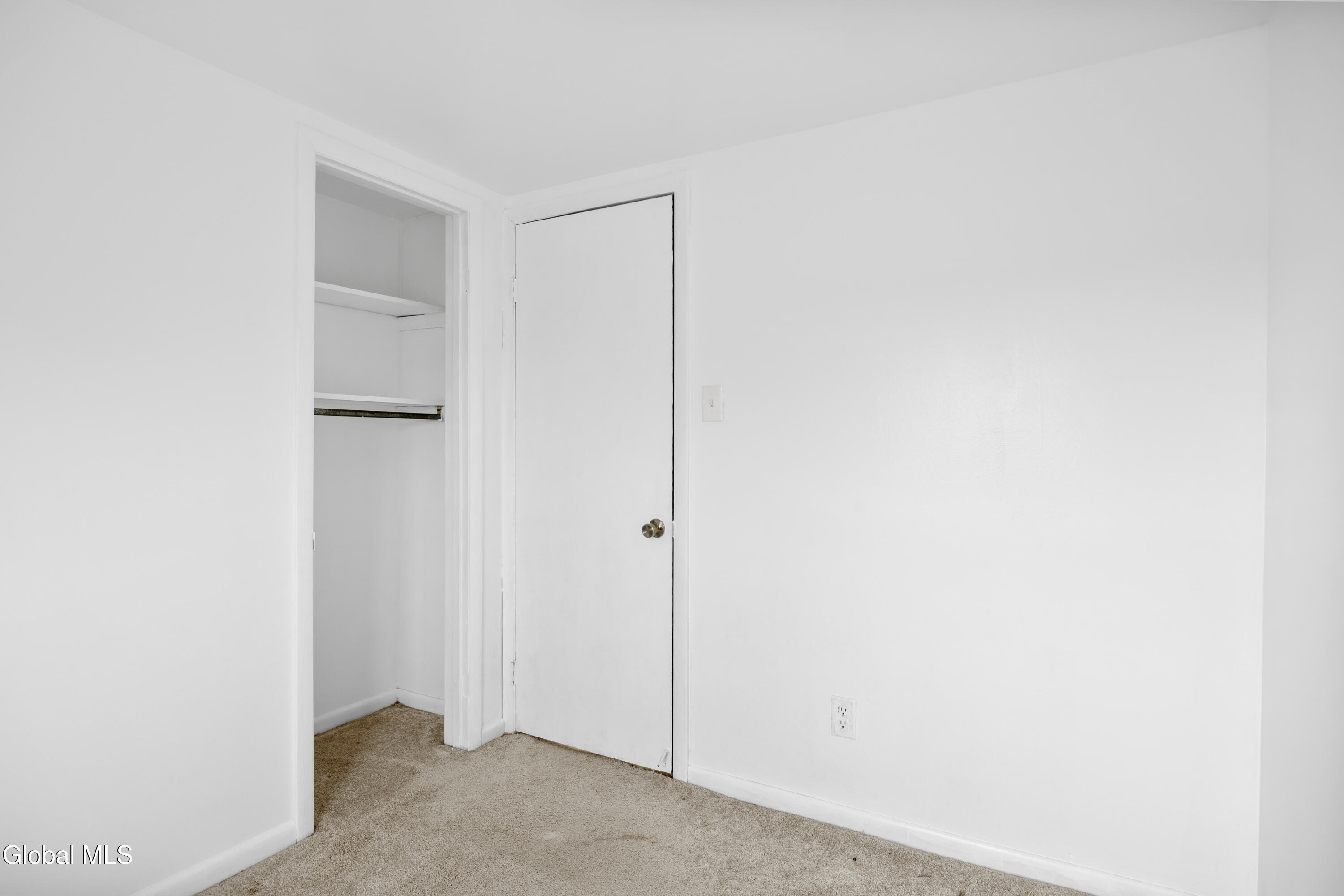 33 Harris Avenue Ravena NY 12143