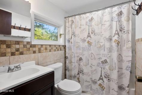 33 Harris Avenue Ravena NY 12143