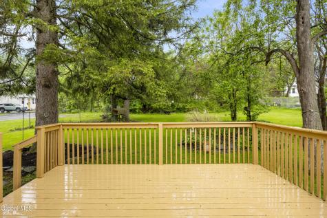 33 Harris Avenue Ravena NY 12143