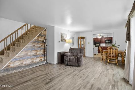33 Harris Avenue Ravena NY 12143