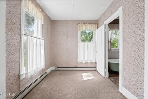 128 Grand Street Altamont NY 12009