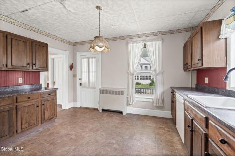 128 Grand Street Altamont NY 12009