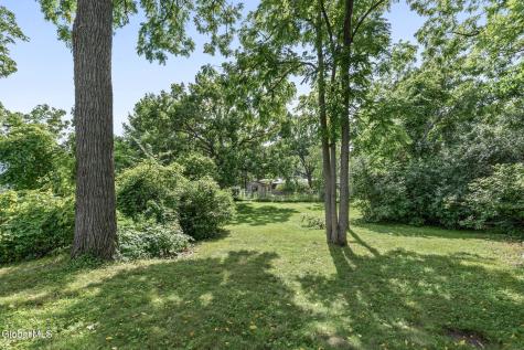 128 Grand Street Altamont NY 12009