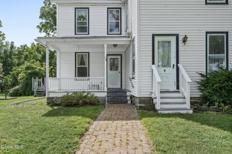 128 Grand Street Altamont NY 12009