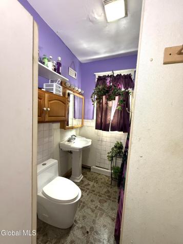 826 Salina Street Schenectady NY 12308