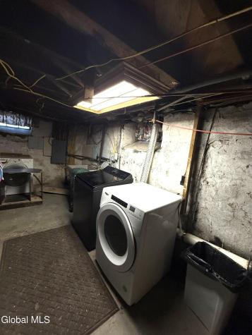 826 Salina Street Schenectady NY 12308