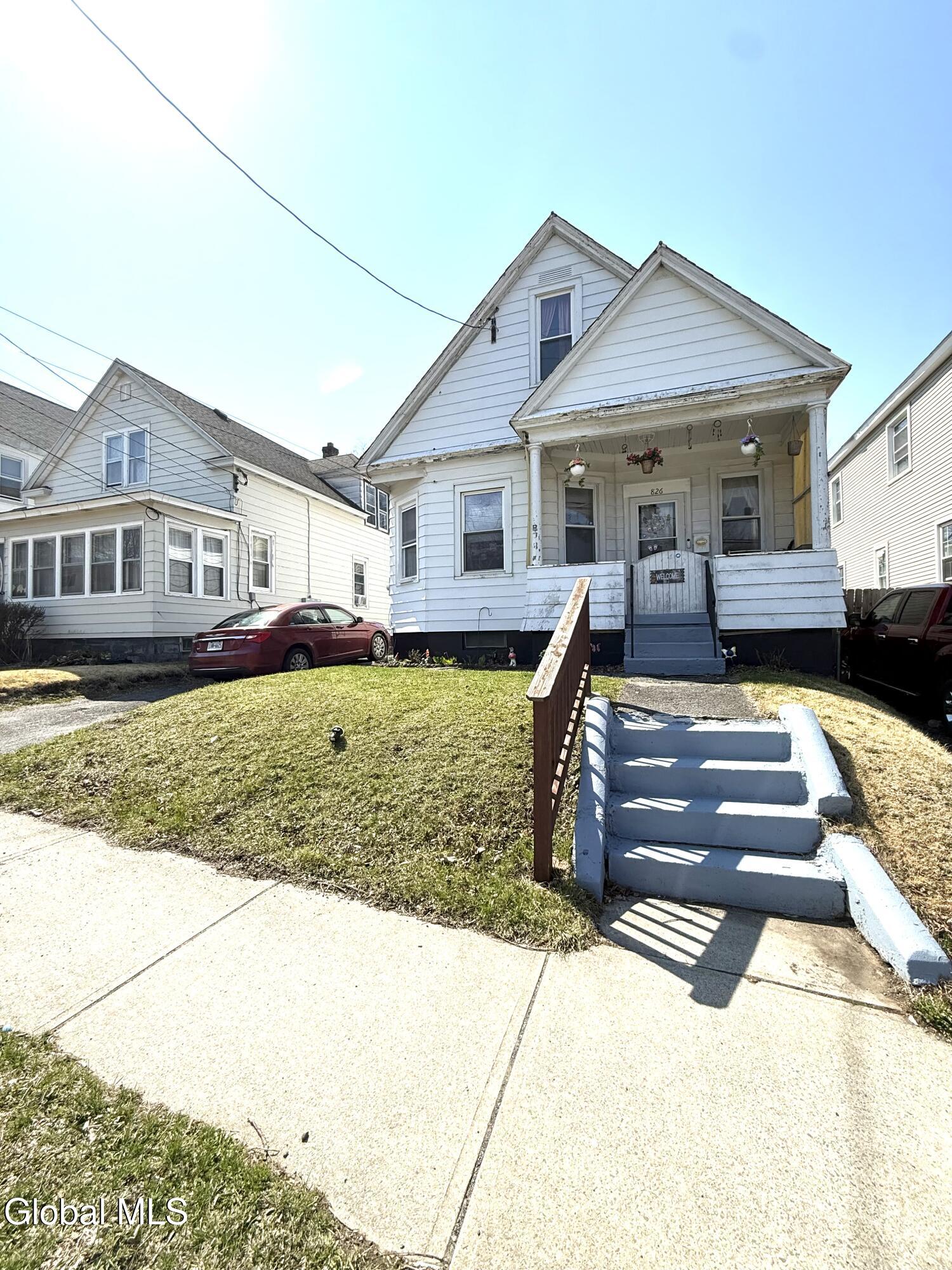 826 Salina Street Schenectady NY 12308