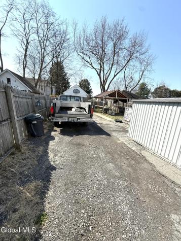 826 Salina Street Schenectady NY 12308