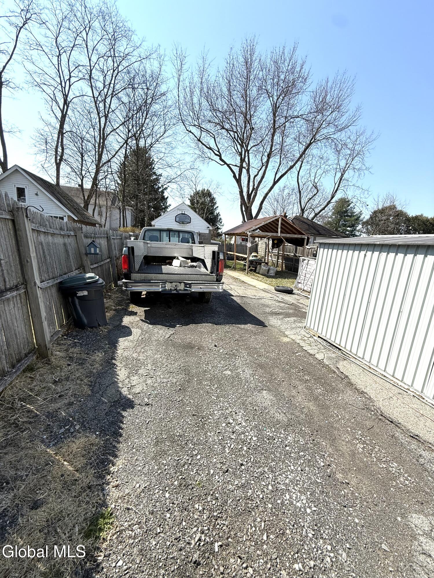 826 Salina Street Schenectady NY 12308