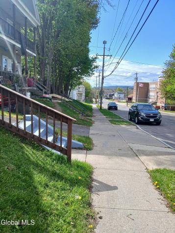 826 Salina Street Schenectady NY 12308