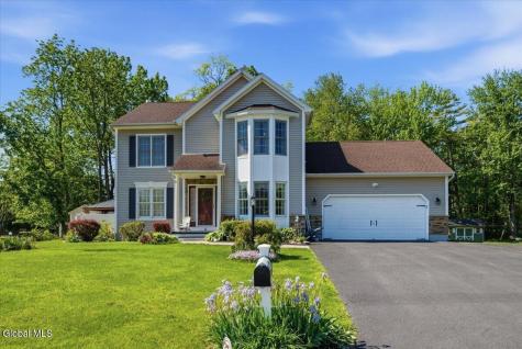 6 Wildwood Lane Selkirk NY 12158