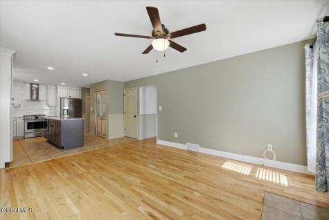 6 Wildwood Lane Selkirk NY 12158