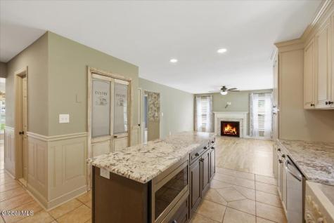 6 Wildwood Lane Selkirk NY 12158