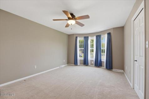 6 Wildwood Lane Selkirk NY 12158