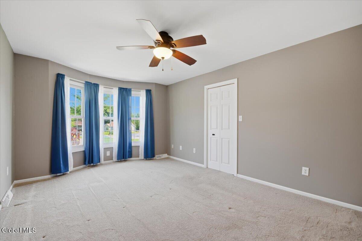 6 Wildwood Lane Selkirk NY 12158